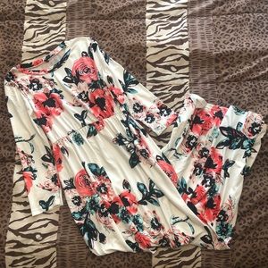 Long Sleeve Floral Dress w/ Pockets